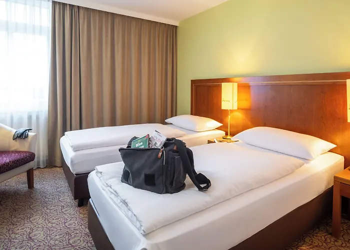 Отель Mercure Westbahnhof Вена